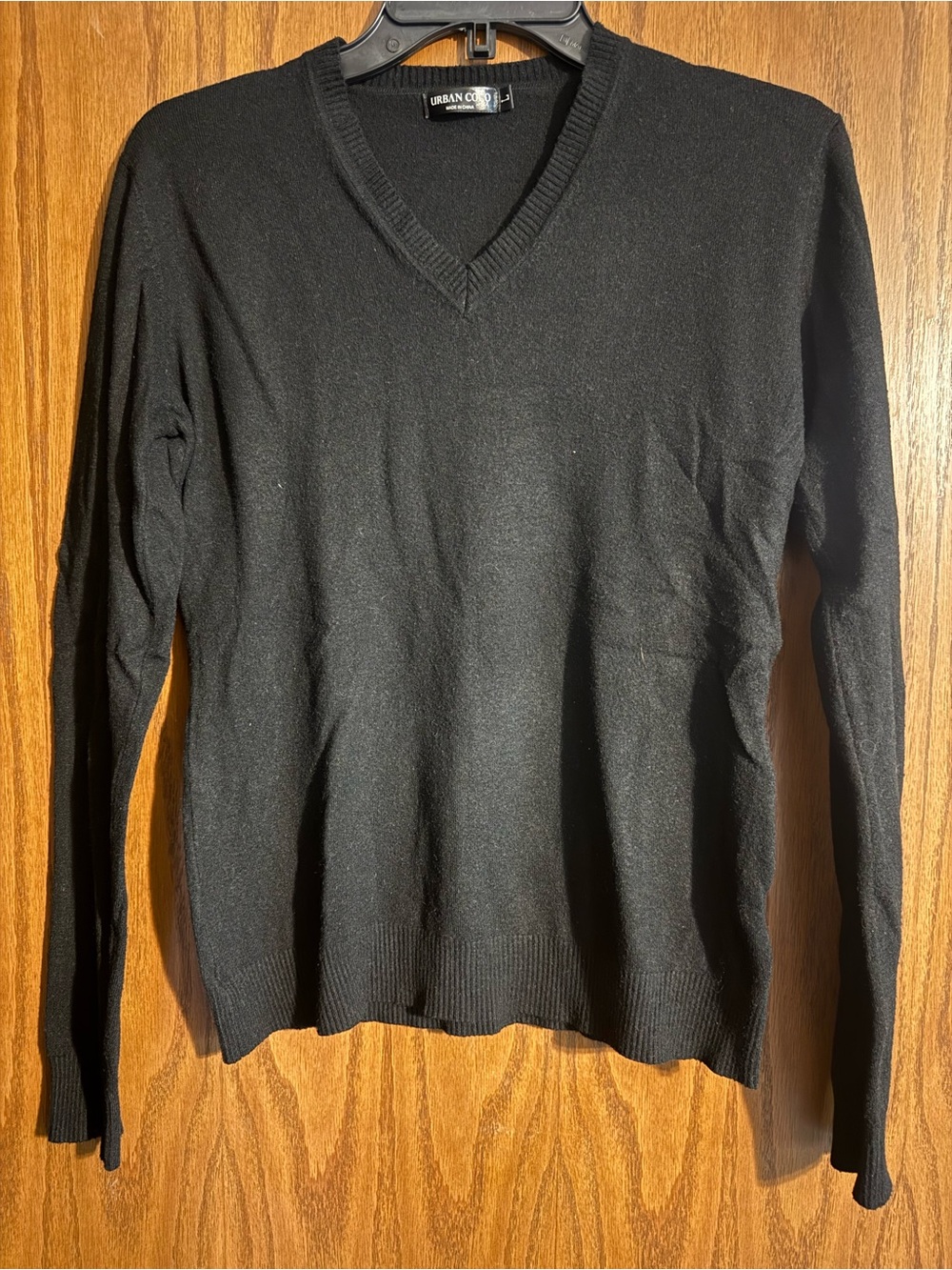 Urban Classic Women's V-Neck Sweater - Black